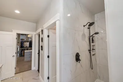 Property 26-7172 - Photo 23