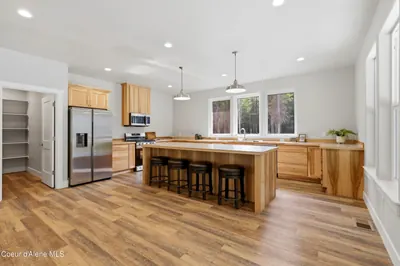 Property 26-7606 - Photo 8