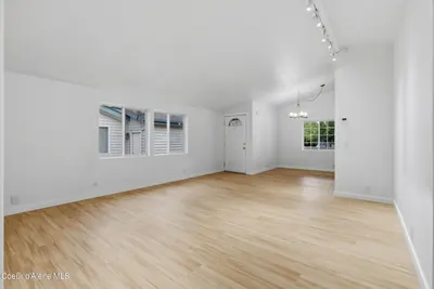 Property 26-9770 - Photo 9