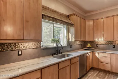 Property 26-9904 - Photo 32