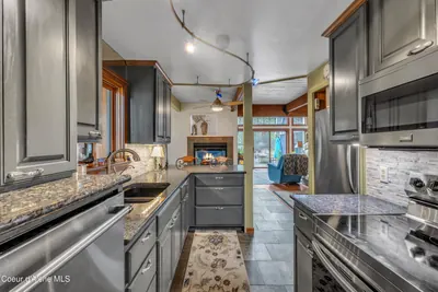 Property 26-697 - Photo 13