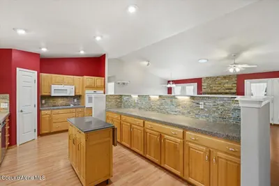 Property 26-9835 - Photo 8