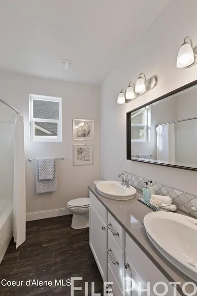 Property 25-11240 - Photo 13