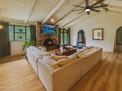 Property 26-3735 - Photo 3