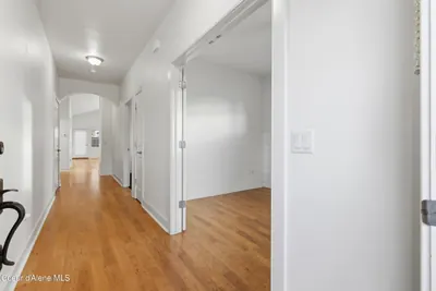 Property 26-10225 - Photo 5