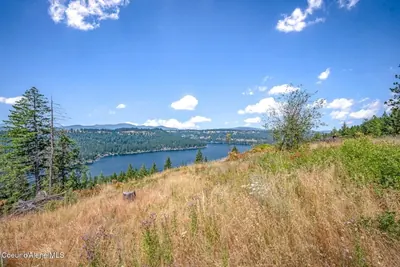 Property 26-7875 - Photo 2