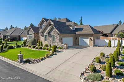 Property 26-9605 - Photo 41