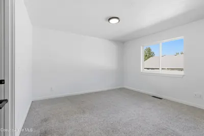Property 26-10104 - Photo 17