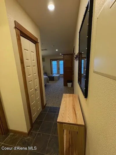 Property 25-11473 - Photo 2
