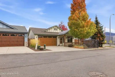 Property 26-10225 - Photo 2