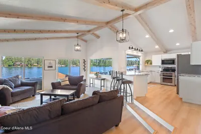 Property 26-9535 - Photo 2
