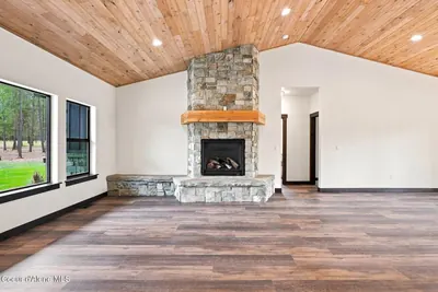 Property 26-9228 - Photo 9