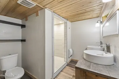 Property 26-7911 - Photo 29