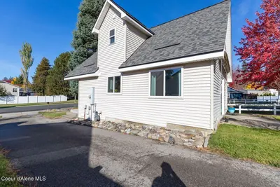 Property 26-10483 - Photo 2