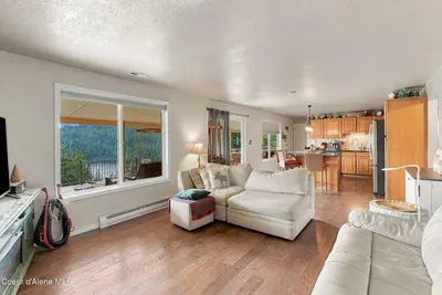 Property 26-10346 - Photo 6