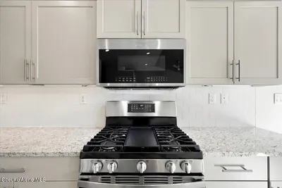 Property 26-10181 - Photo 15