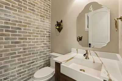 Property 26-10615 - Photo 15