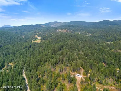 Property 26-7527 - Photo 2