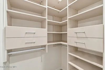 Property 26-10181 - Photo 24
