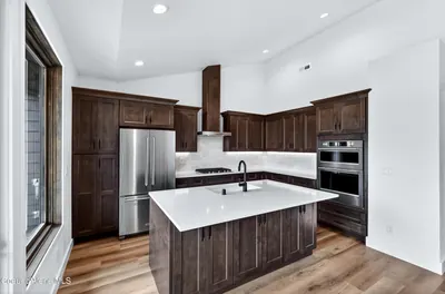 Property 26-6896 - Photo 5