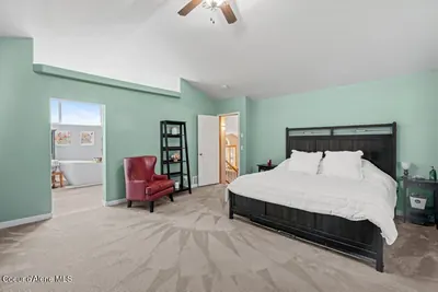 Property 26-10085 - Photo 10