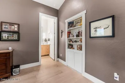 Property 26-8289 - Photo 23