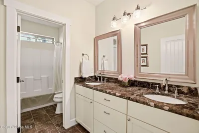 Property 26-8070 - Photo 54