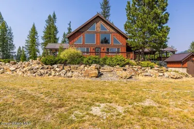 Property 26-8410 - Photo 1