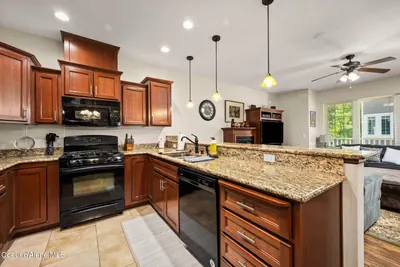 Property 26-8912 - Photo 17
