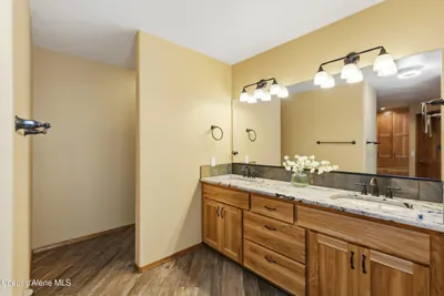 Property 26-9866 - Photo 52