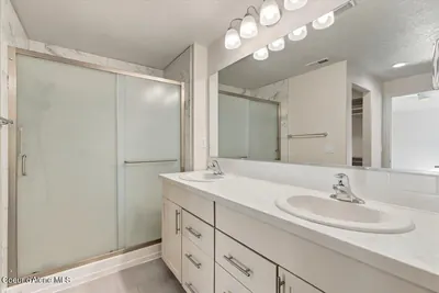 Property 26-10181 - Photo 22