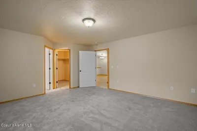 Property 26-10262 - Photo 13