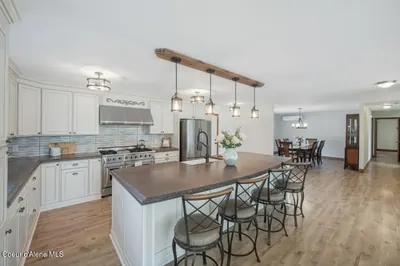 Property 26-8781 - Photo 3
