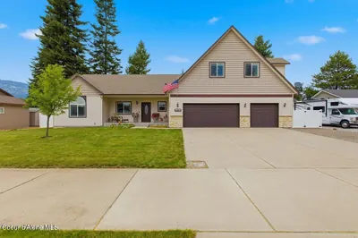 Property 26-8490 - Photo 1