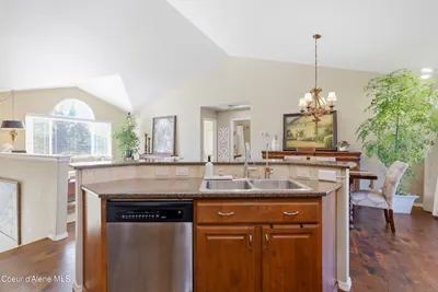 Property 26-9584 - Photo 17