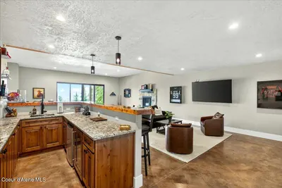 Property 26-10049 - Photo 42