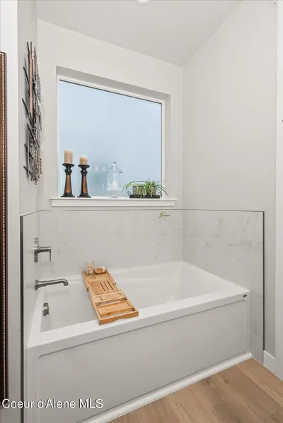 Property 26-10246 - Photo 17