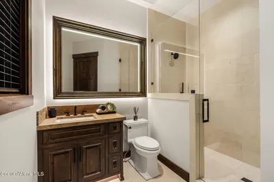Property 26-3928 - Photo 50