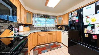 Property 26-10176 - Photo 2