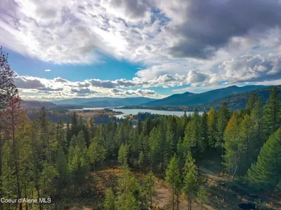 Property 26-1593 - Photo 2