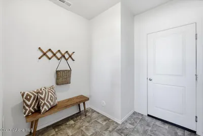 Property 26-10642 - Photo 19