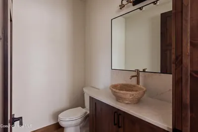 Property 26-10494 - Photo 27
