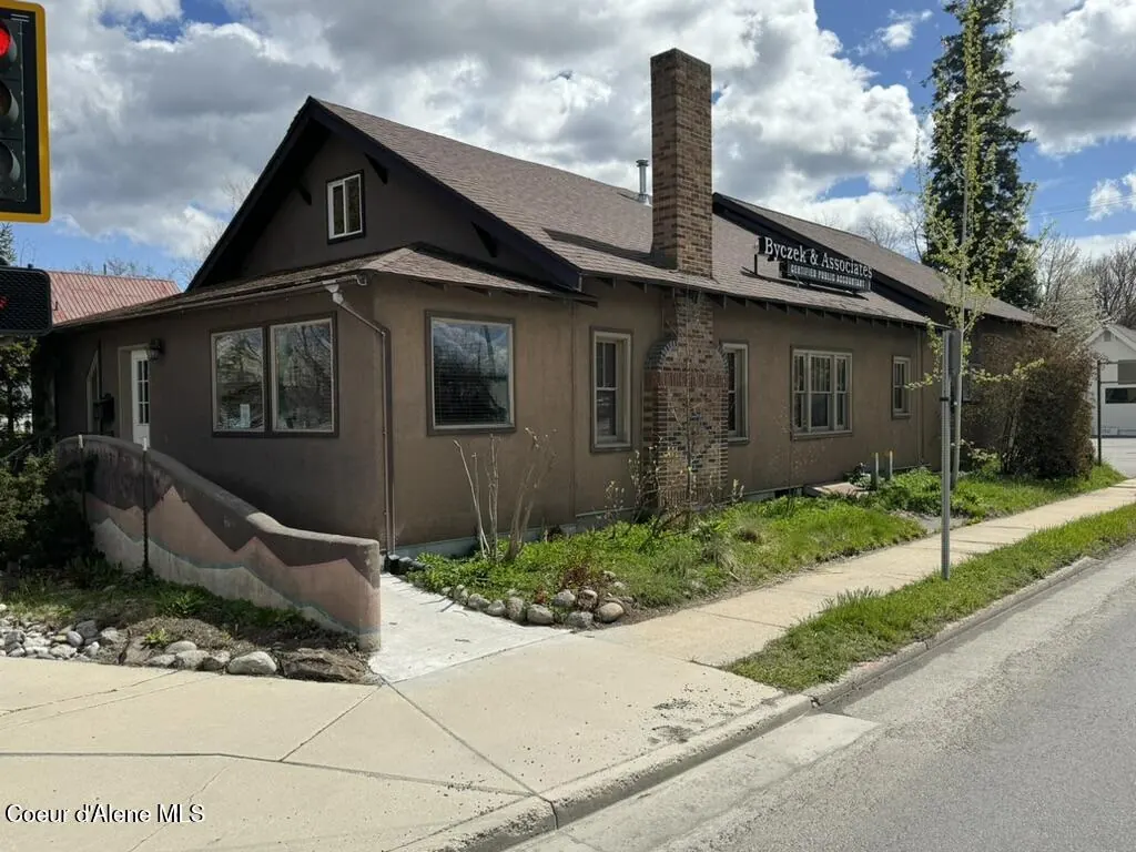 Property 26-9810 - Photo 1