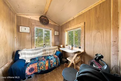 Property 26-10260 - Photo 13