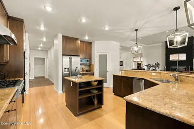 Property 26-10574 - Photo 21