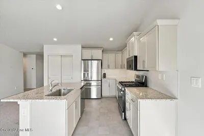 Property 26-10181 - Photo 17