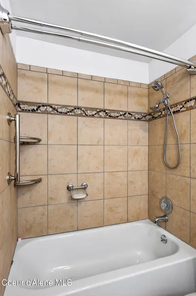 Property 26-9492 - Photo 25
