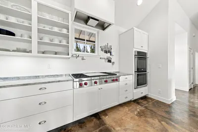 Property 26-8310 - Photo 9
