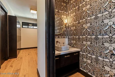 Property 26-8782 - Photo 51