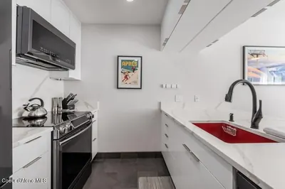 Property 26-6240 - Photo 9